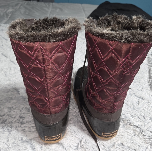 Magellan Outdoors Women's Brown and Burgundy Insulated Lace-Up Winter Boots - Picture 2 of 11